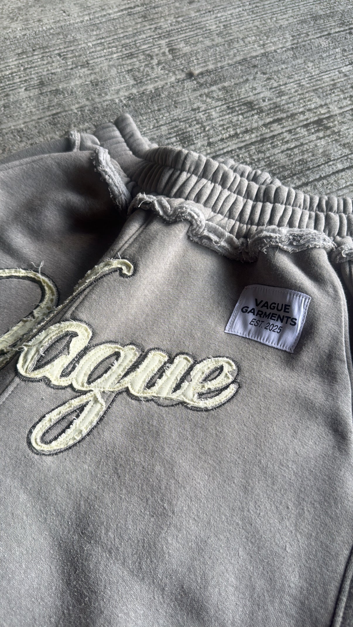 "Vague" 3/4 Shorts